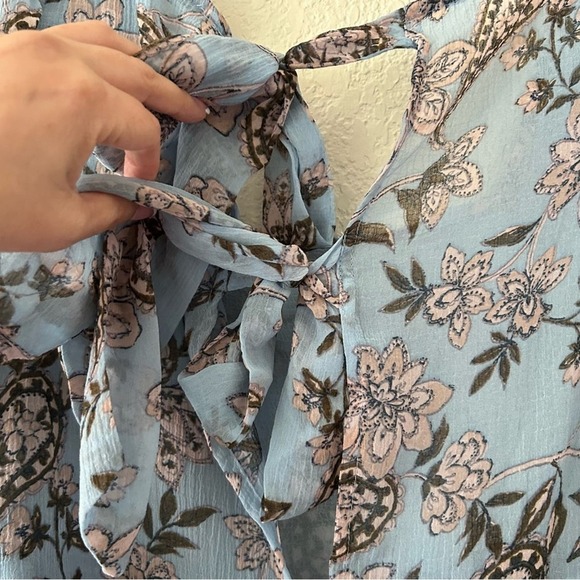 American eagle paisly floral fluttered sleeve blouse Womens size small - Picture 11 of 14